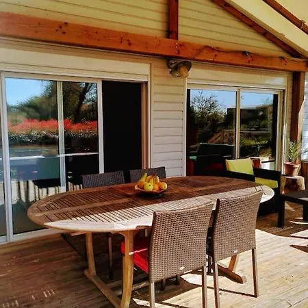Chalet Au-Dessus Du Lac. 3 Chambres, 5 Lits. Dom wakacyjny Biscarrosse