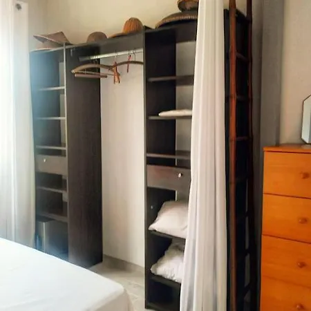 Chalet Au-Dessus Du Lac. 3 Chambres, 5 Lits. Dom wakacyjny Biscarrosse
